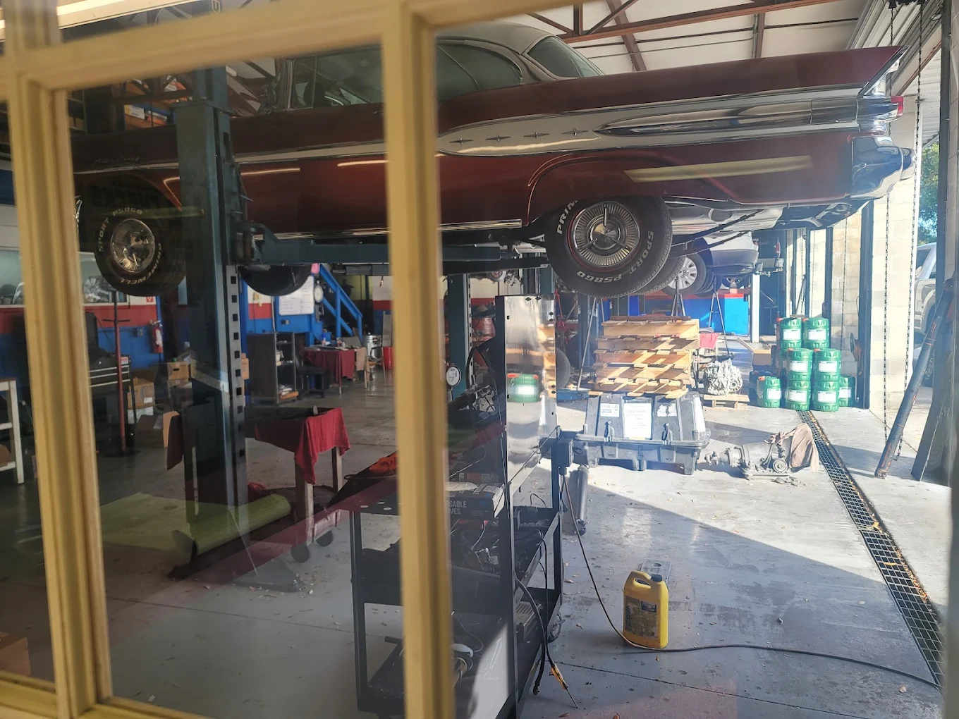 Charlies Transmission Service, Transmission in St. Petersburg